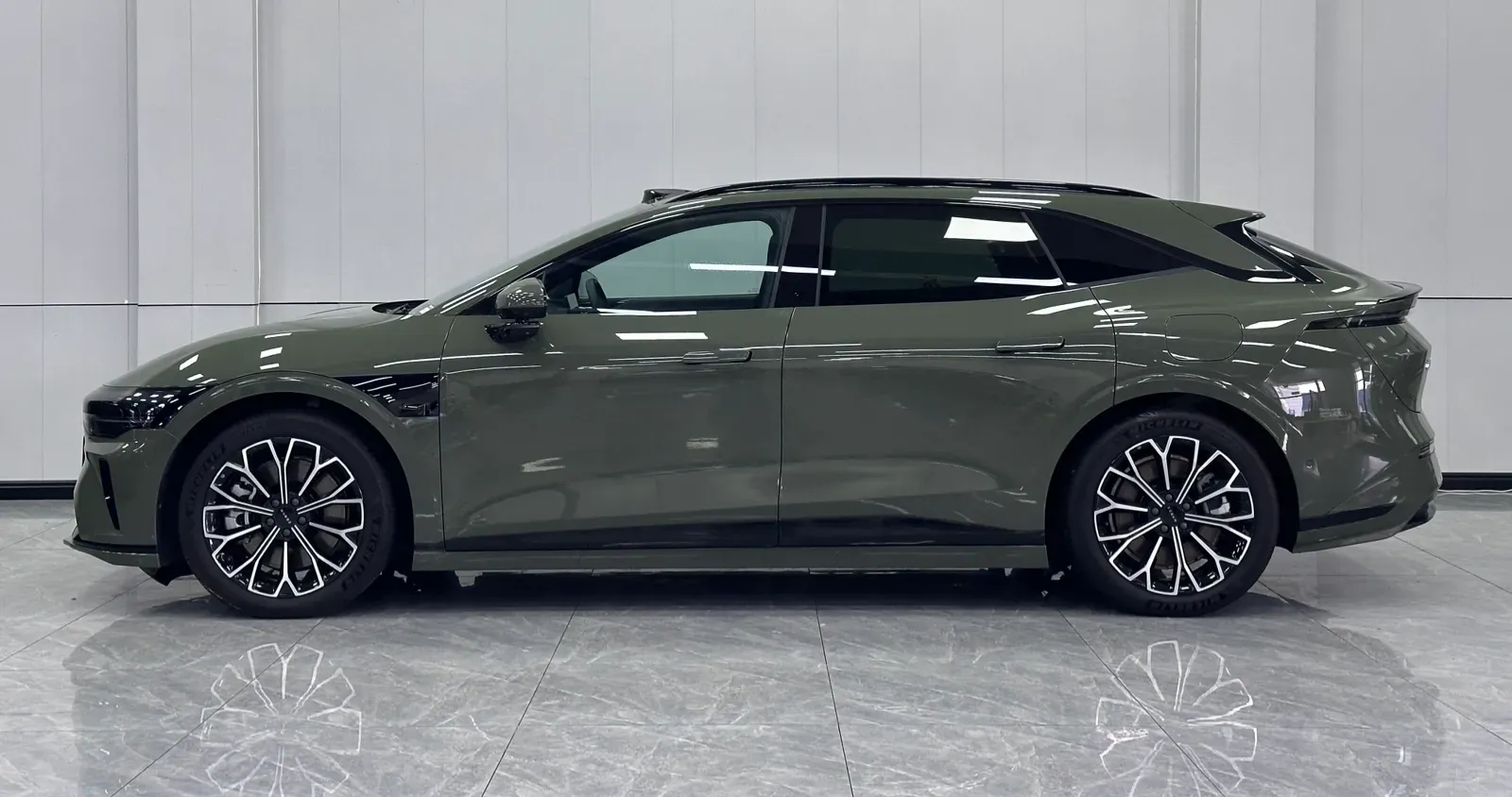 2025 Zeekr 007GT BEV 100.01KWH,autocango,china used car exporter,china ev exporter,chinese used car exporter,chinese used ev exporter