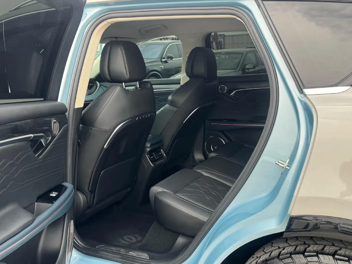 2021 Voyah FREE Range Extended 109HP REEV 33KWH,autocango,china used car exporter,china ev exporter,chinese used car exporter,chinese used ev exporter