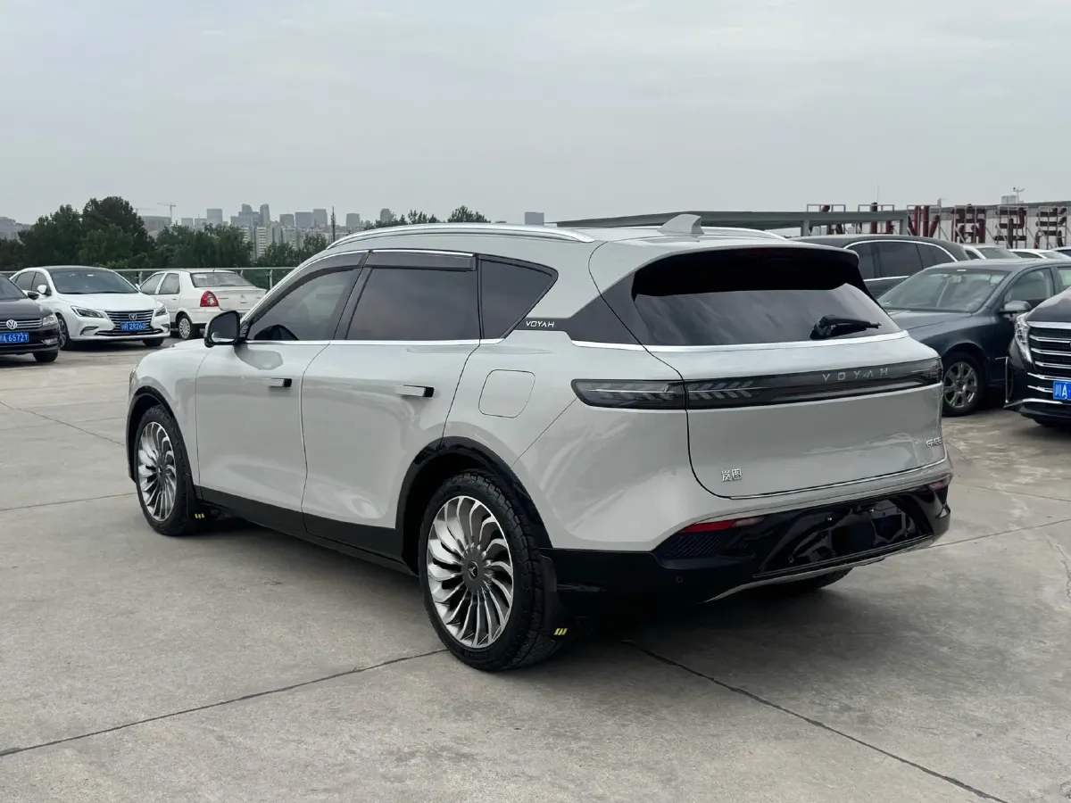 2021 Voyah FREE Range Extended 109HP REEV 33KWH,autocango,china used car exporter,china ev exporter,chinese used car exporter,chinese used ev exporter