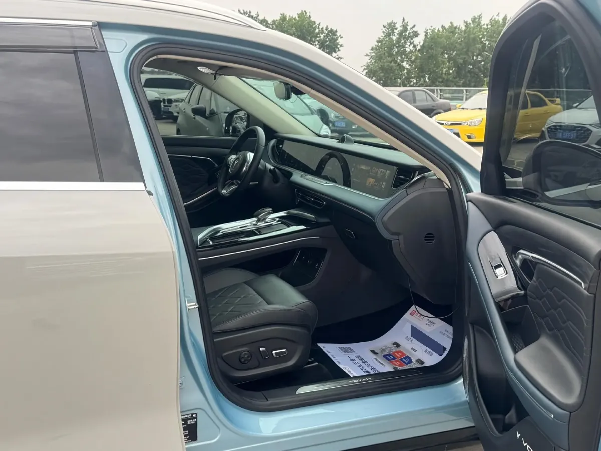2021 Voyah FREE Range Extended 109HP REEV 33KWH,autocango,china used car exporter,china ev exporter,chinese used car exporter,chinese used ev exporter