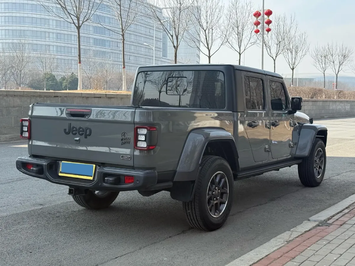 2022 Jeep Gladiator 3.6L 284HP V6 8AT,autocango,china used car exporter,china ev exporter,chinese used car exporter,chinese used ev exporter