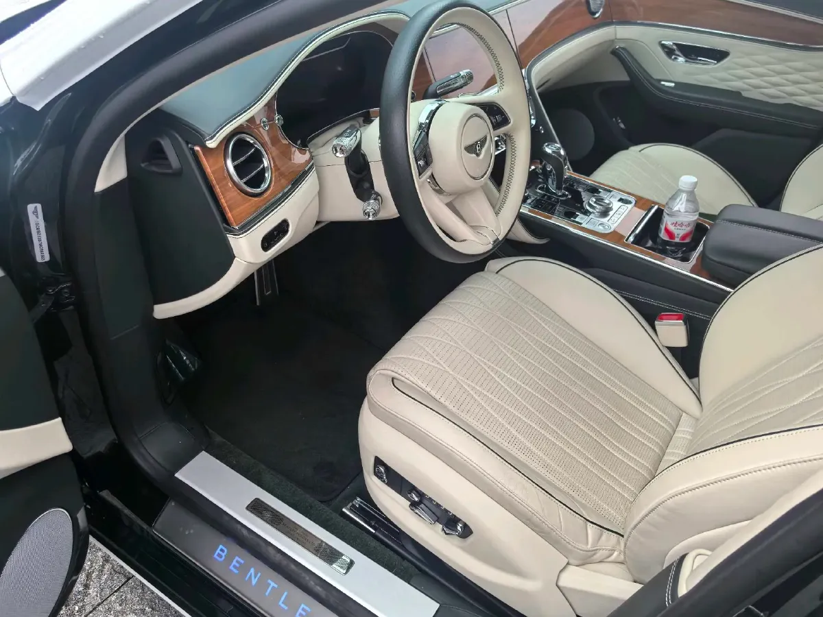 2022 Bentley Flying Spur 4.0T 550HP V8 8DCT,autocango,china used car exporter,china ev exporter,chinese used car exporter,chinese used ev exporter