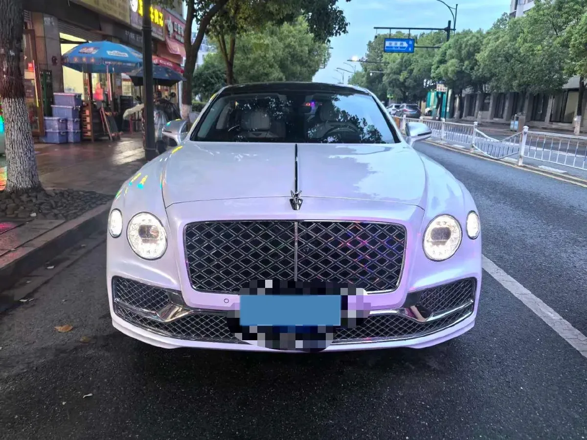 2022 Bentley Flying Spur 4.0T 550HP V8 8DCT,autocango,china used car exporter,china ev exporter,chinese used car exporter,chinese used ev exporter