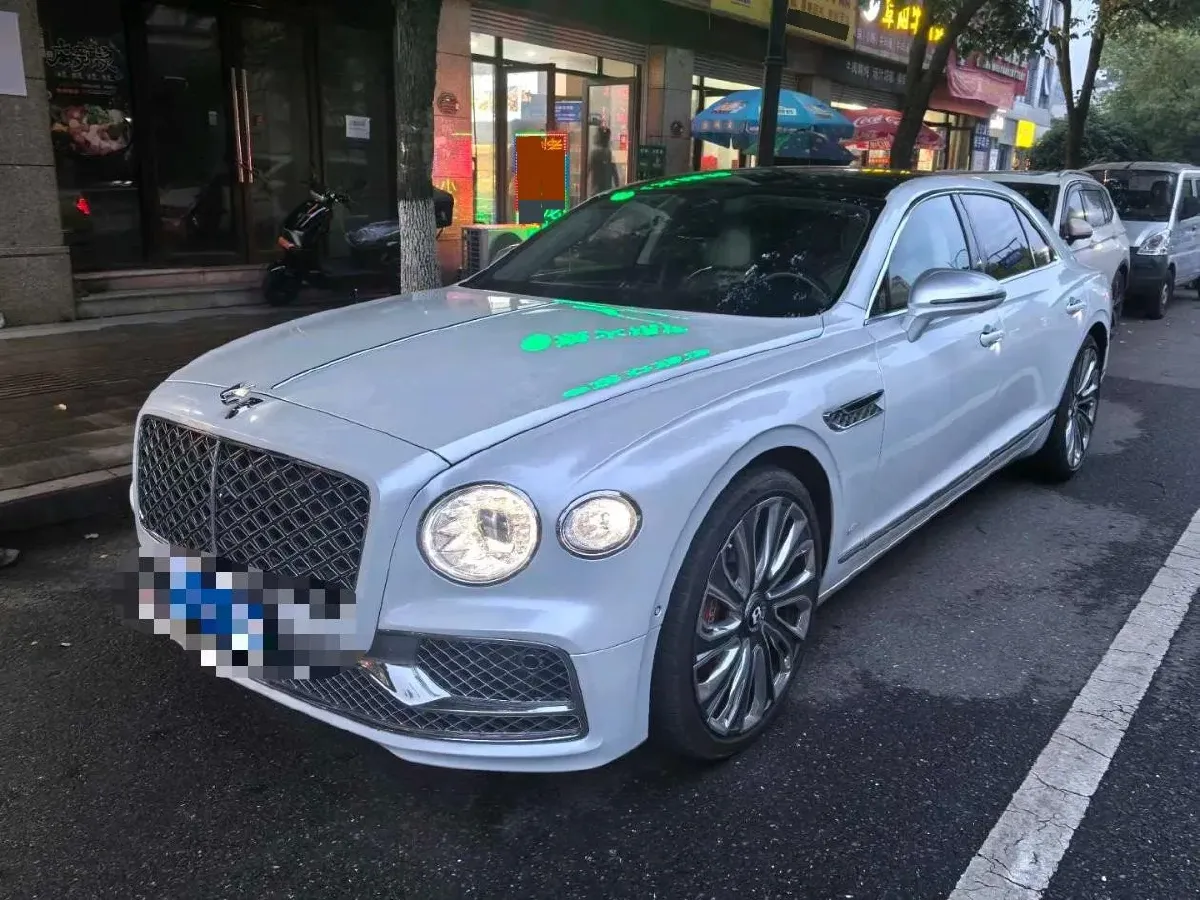 2022 Bentley Flying Spur 4.0T 550HP V8 8DCT,autocango,china used car exporter,china ev exporter,chinese used car exporter,chinese used ev exporter