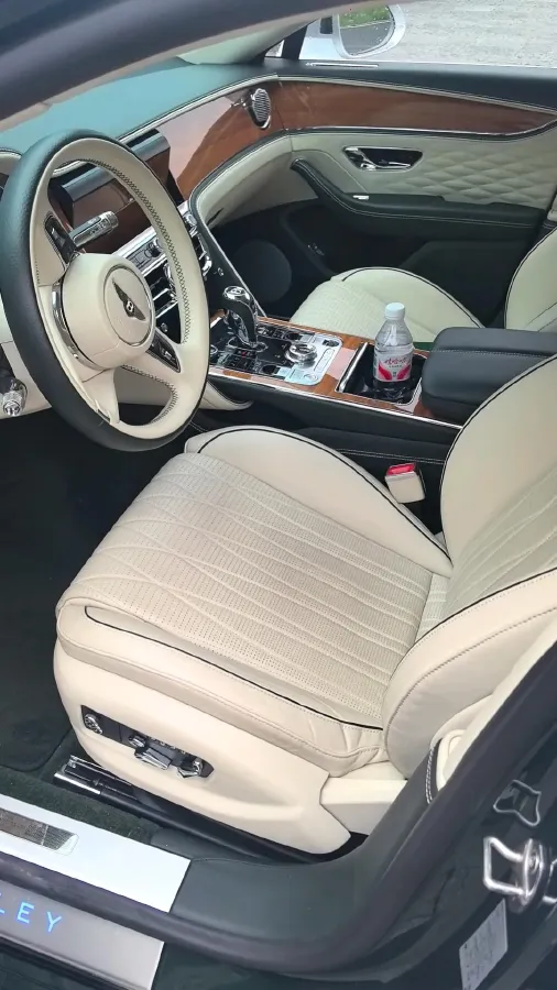2022 Bentley Flying Spur 4.0T 550HP V8 8DCT,autocango,china used car exporter,china ev exporter,chinese used car exporter,chinese used ev exporter