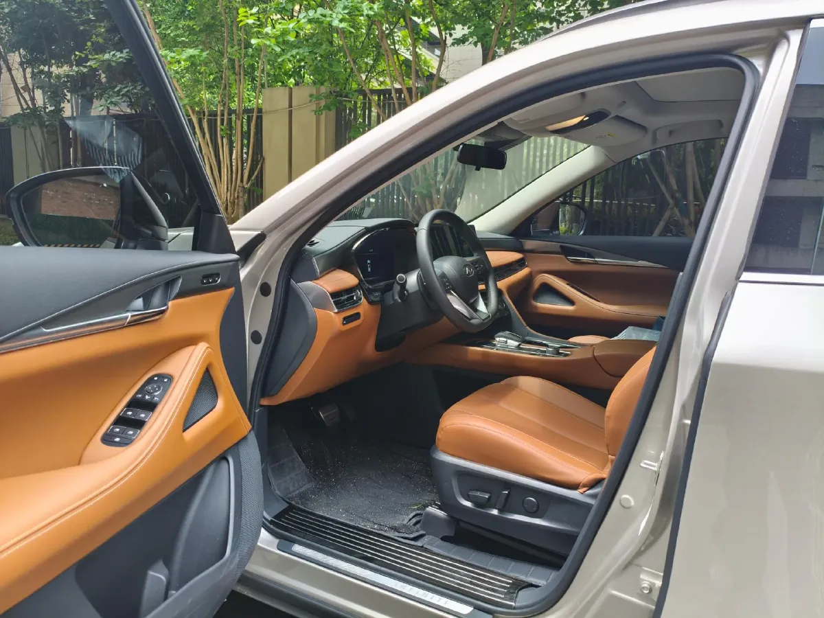 2024 Infiniti QX60 2.0T 252HP L4 9AT,autocango,china used car exporter,china ev exporter,chinese used car exporter,chinese used ev exporter