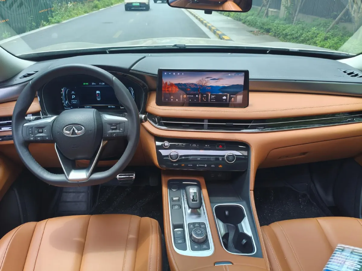 2024 Infiniti QX60 2.0T 252HP L4 9AT,autocango,china used car exporter,china ev exporter,chinese used car exporter,chinese used ev exporter