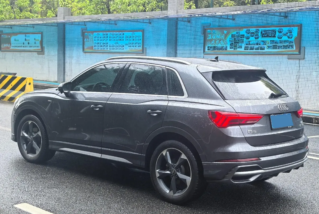 2023 Audi Q3 1.4T 150HP L4 7DCT,autocango,china used car exporter,china ev exporter,chinese used car exporter,chinese used ev exporter