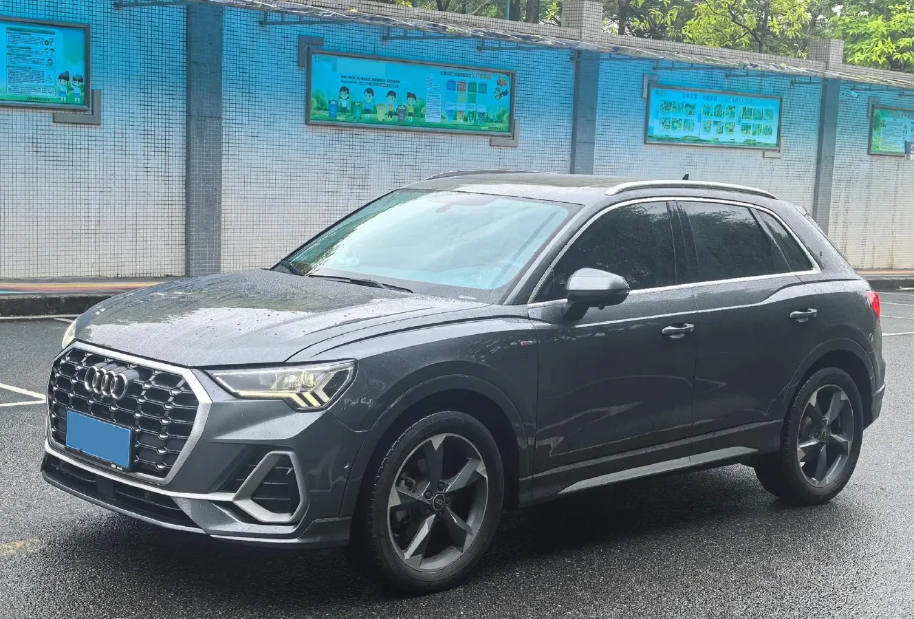 2023 Audi Q3 1.4T 150HP L4 7DCT,autocango,china used car exporter,china ev exporter,chinese used car exporter,chinese used ev exporter