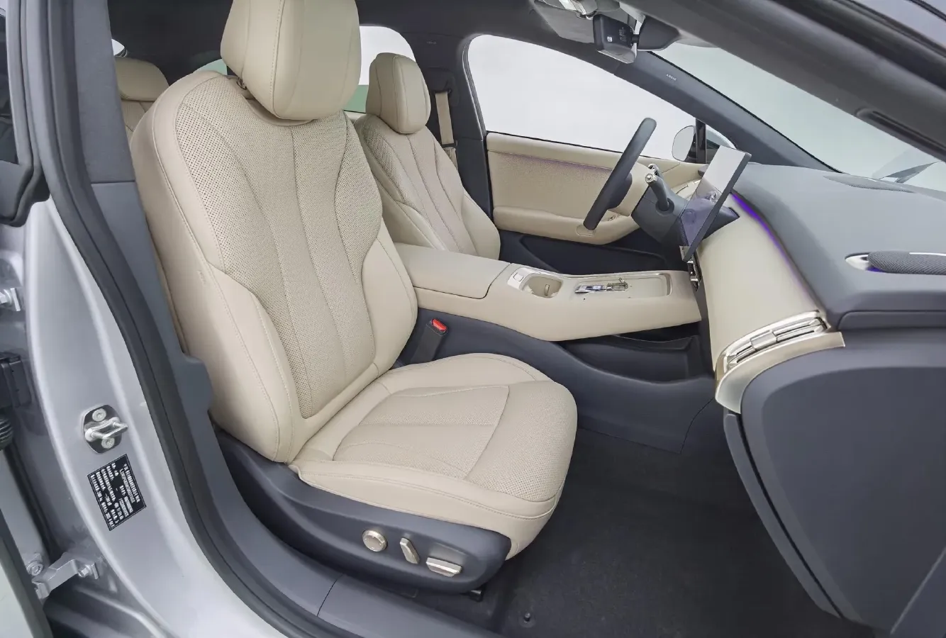 2024 Xpeng P7+ BEV 60.7KWH,autocango,china used car exporter,china ev exporter,chinese used car exporter,chinese used ev exporter