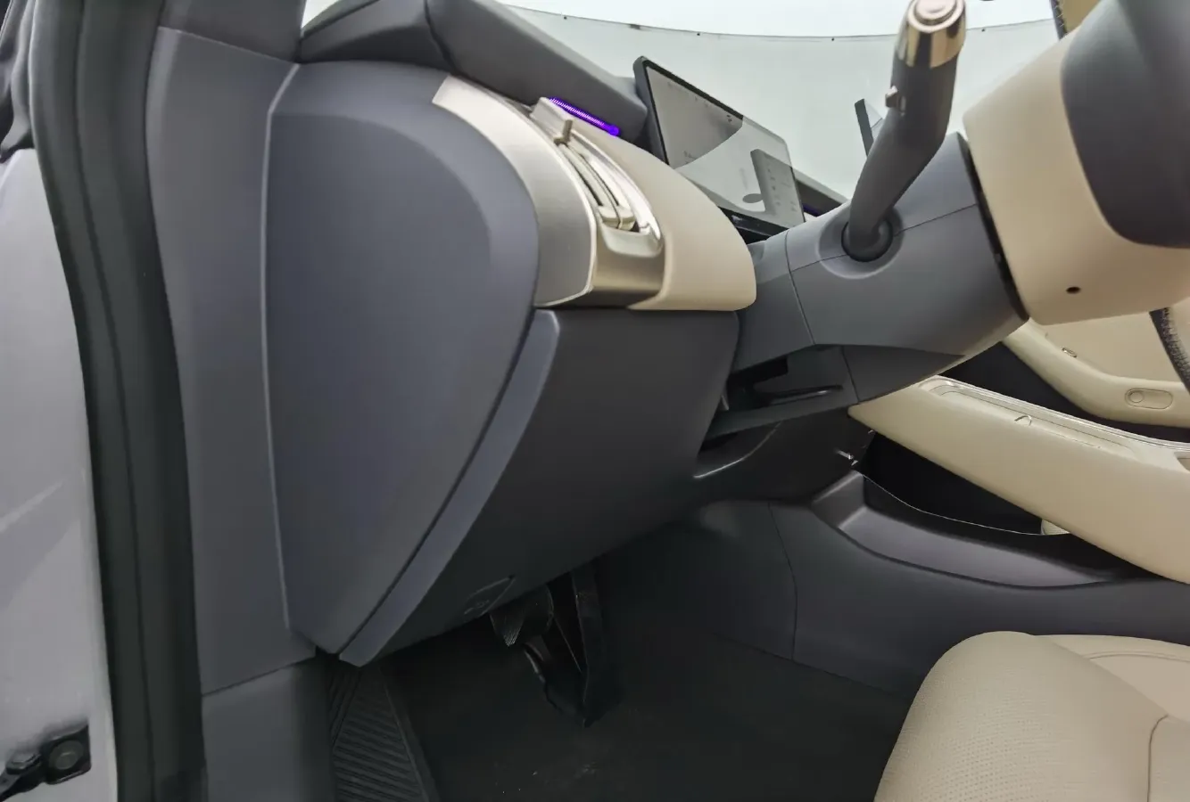 2024 Xpeng P7+ BEV 60.7KWH,autocango,china used car exporter,china ev exporter,chinese used car exporter,chinese used ev exporter