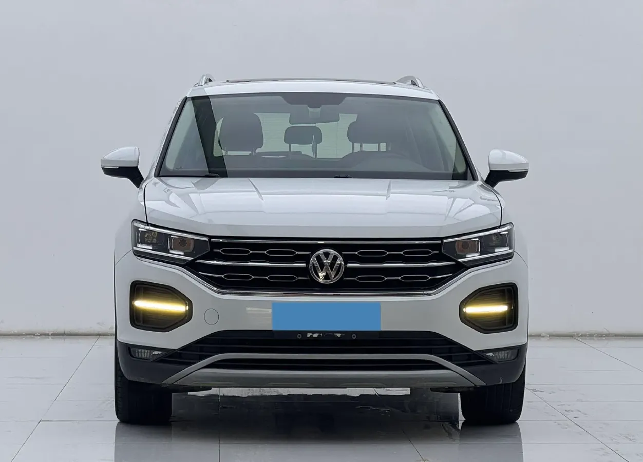 2019 Jeep Cherokee 2.0T 234HP L4 9AT,autocango,china used car exporter,china ev exporter,chinese used car exporter,chinese used ev exporter