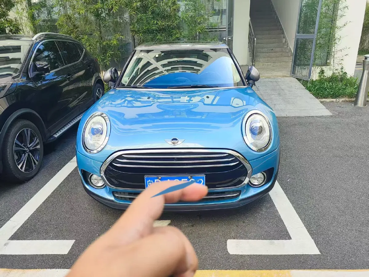 2016 MINI CLUBMAN 1.5T 136HP L3 6AT,autocango,china used car exporter,china ev exporter,chinese used car exporter,chinese used ev exporter