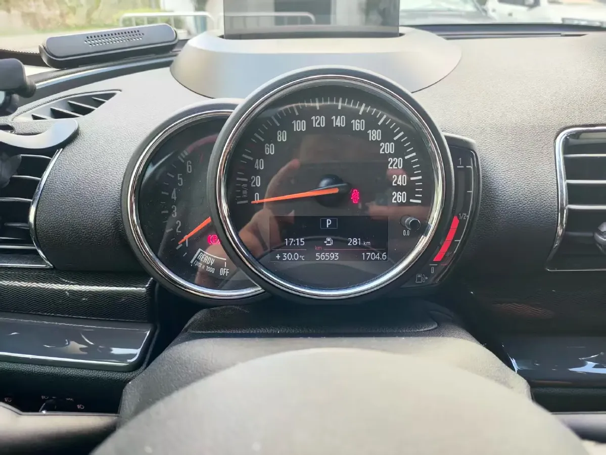 2016 MINI CLUBMAN 1.5T 136HP L3 6AT,autocango,china used car exporter,china ev exporter,chinese used car exporter,chinese used ev exporter