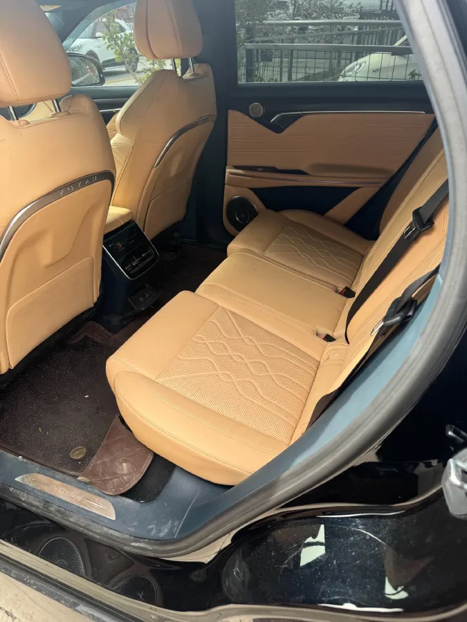 2024 Voyah FREE 1.5T 150HP L4 REEV 39.2KWH,autocango,china used car exporter,china ev exporter,chinese used car exporter,chinese used ev exporter