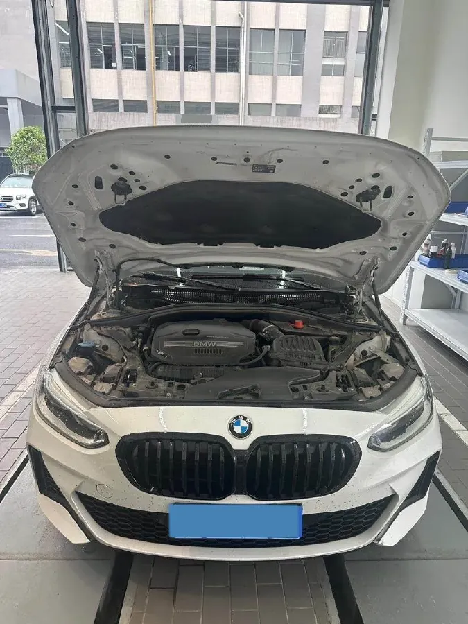 2021 BMW 1 Series 2.0T 192HP L4 7DCT,autocango,china used car exporter,china ev exporter,chinese used car exporter,chinese used ev exporter