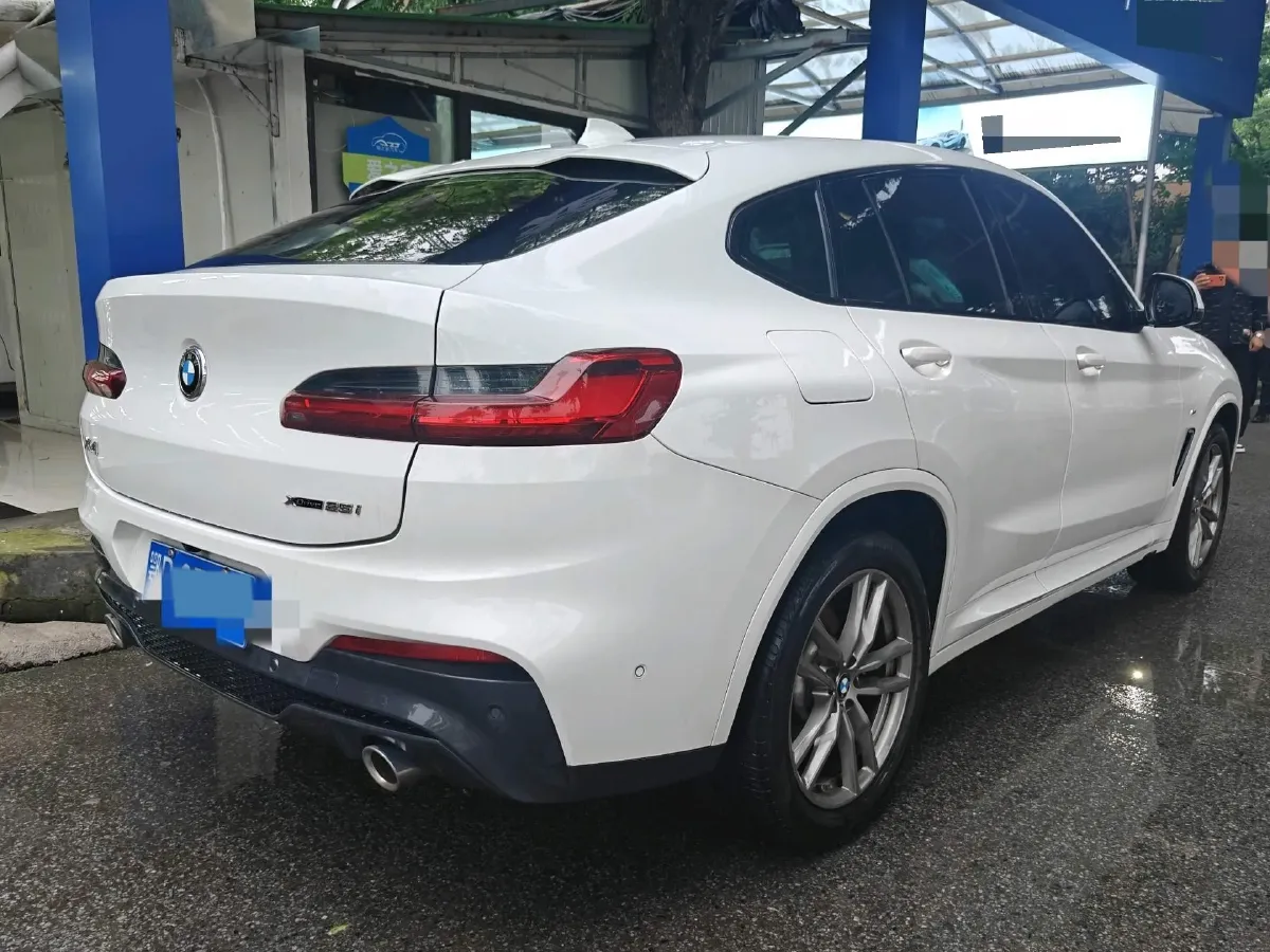 2021 BMW X4 2.0T 184HP L4 8AT,autocango,china used car exporter,china ev exporter,chinese used car exporter,chinese used ev exporter