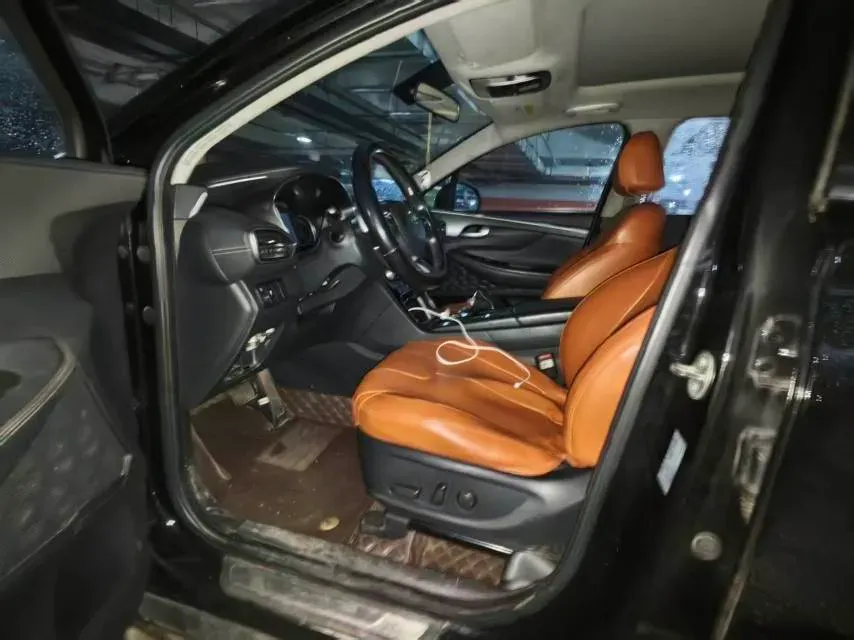 2019 Hyundai Santafe 2.0T 240HP L4 8AT,autocango,china used car exporter,china ev exporter,chinese used car exporter,chinese used ev exporter