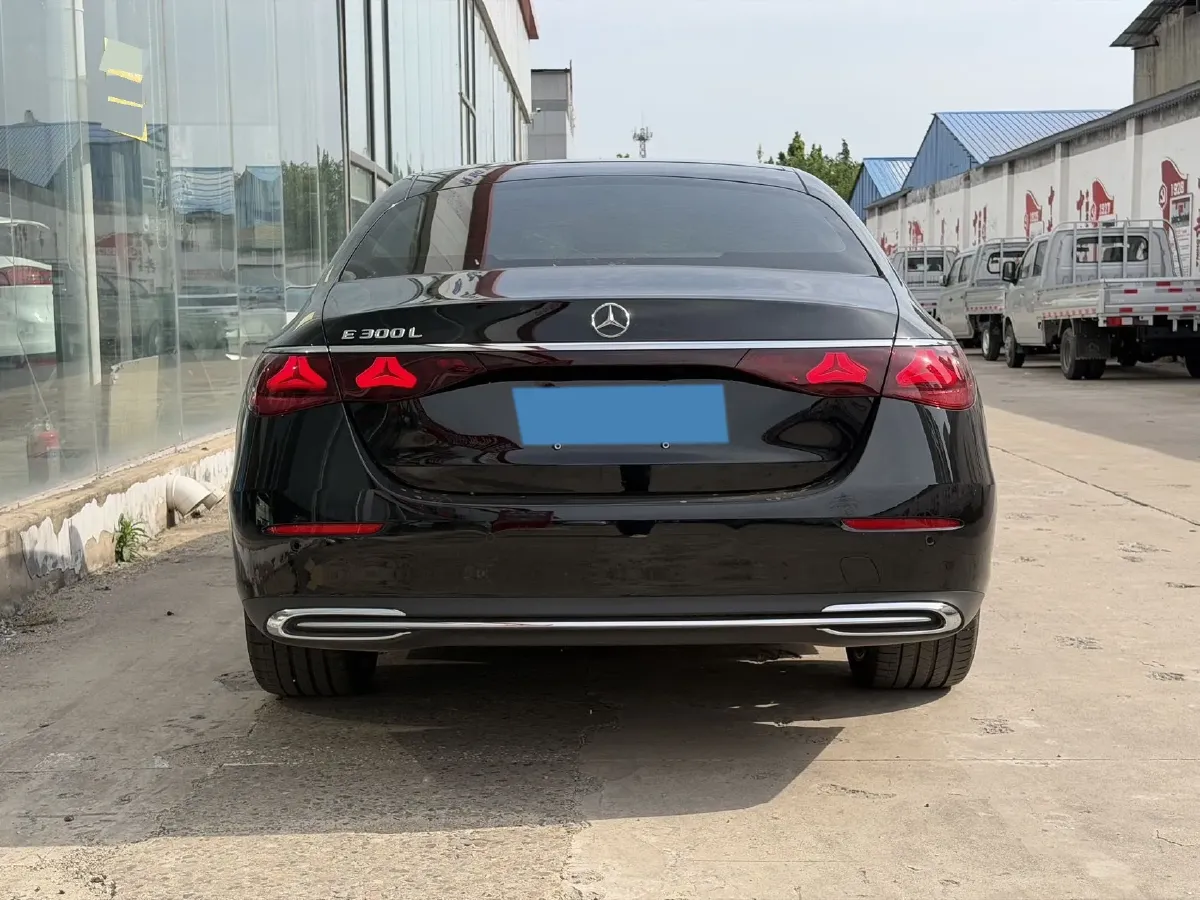 2025 Mercedes-Benz E Class 2.0T 258HP L4 9AT,autocango,china used car exporter,china ev exporter,chinese used car exporter,chinese used ev exporter