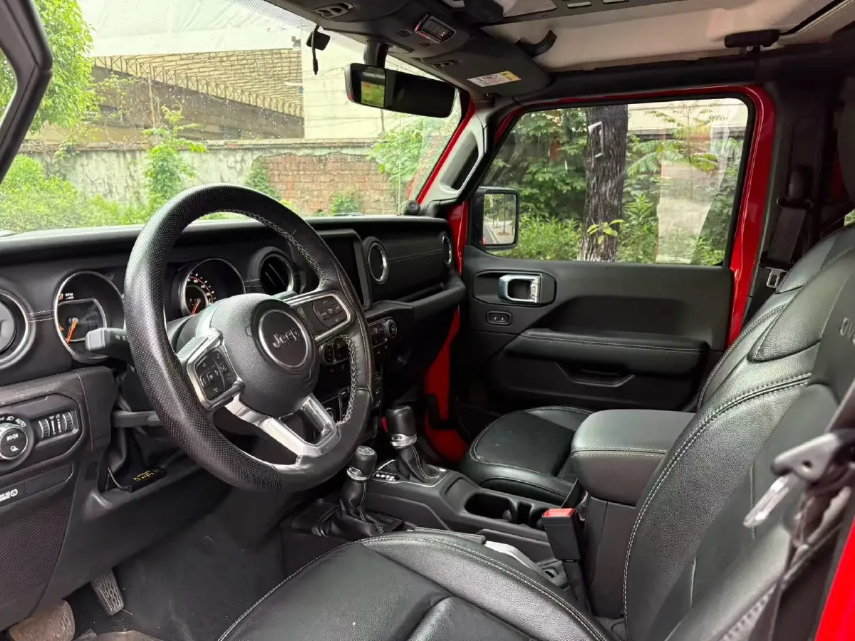 2022 Jeep Gladiator 3.6L 284HP V6 8AT,autocango,china used car exporter,china ev exporter,chinese used car exporter,chinese used ev exporter