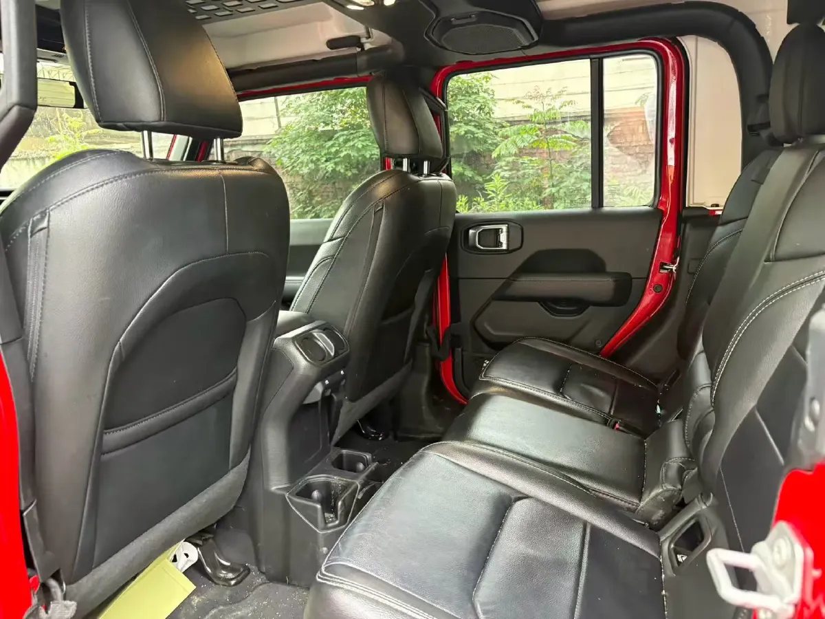 2022 Jeep Gladiator 3.6L 284HP V6 8AT,autocango,china used car exporter,china ev exporter,chinese used car exporter,chinese used ev exporter