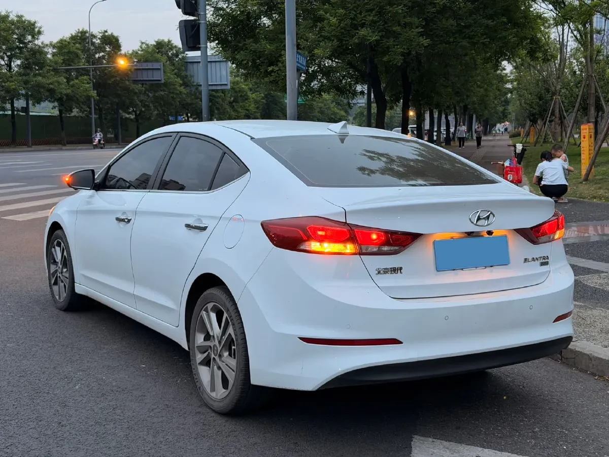 2018 Hyundai Elantra 1.6L 130HP L4 6AT,autocango,china used car exporter,china ev exporter,chinese used car exporter,chinese used ev exporter