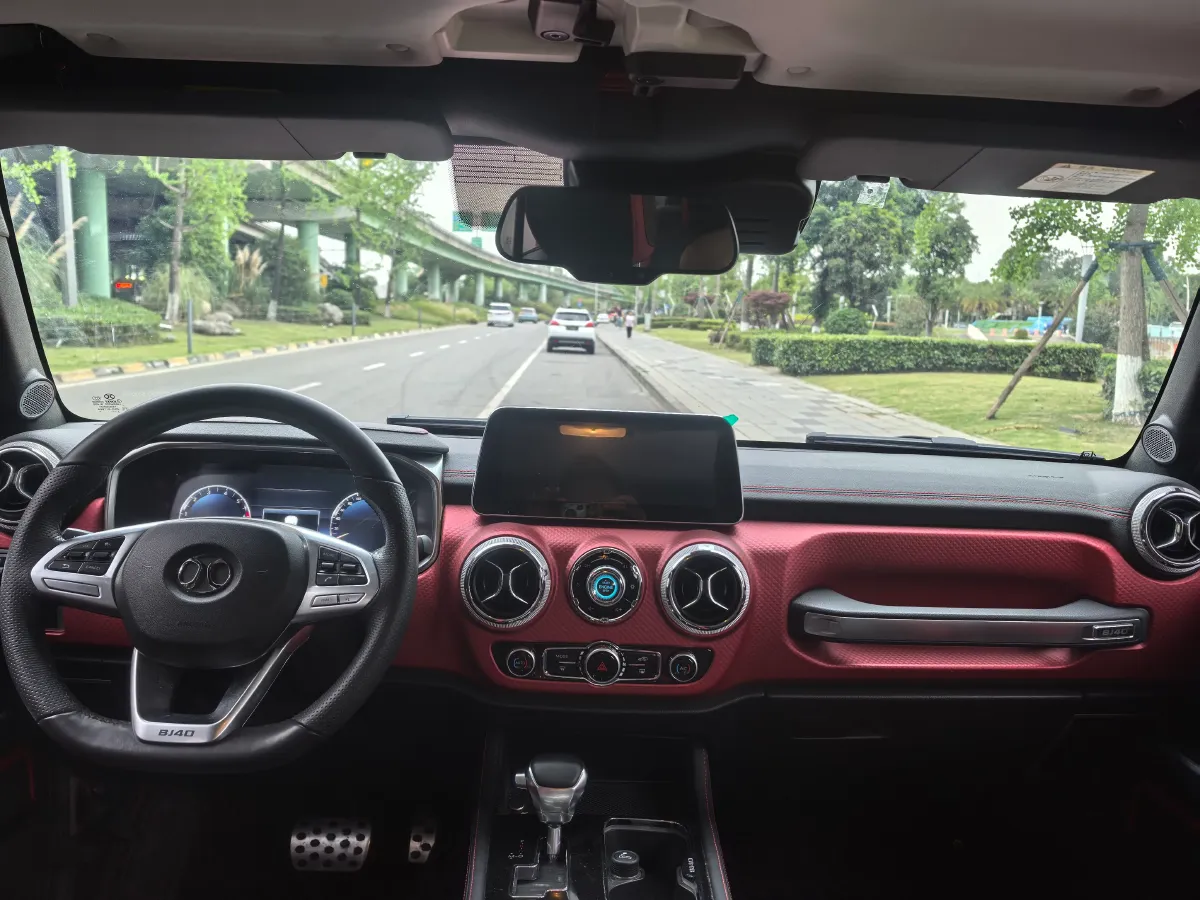 2018 Beijing BJ40 2.3T 250HP L4 6AT,autocango,china used car exporter,china ev exporter,chinese used car exporter,chinese used ev exporter