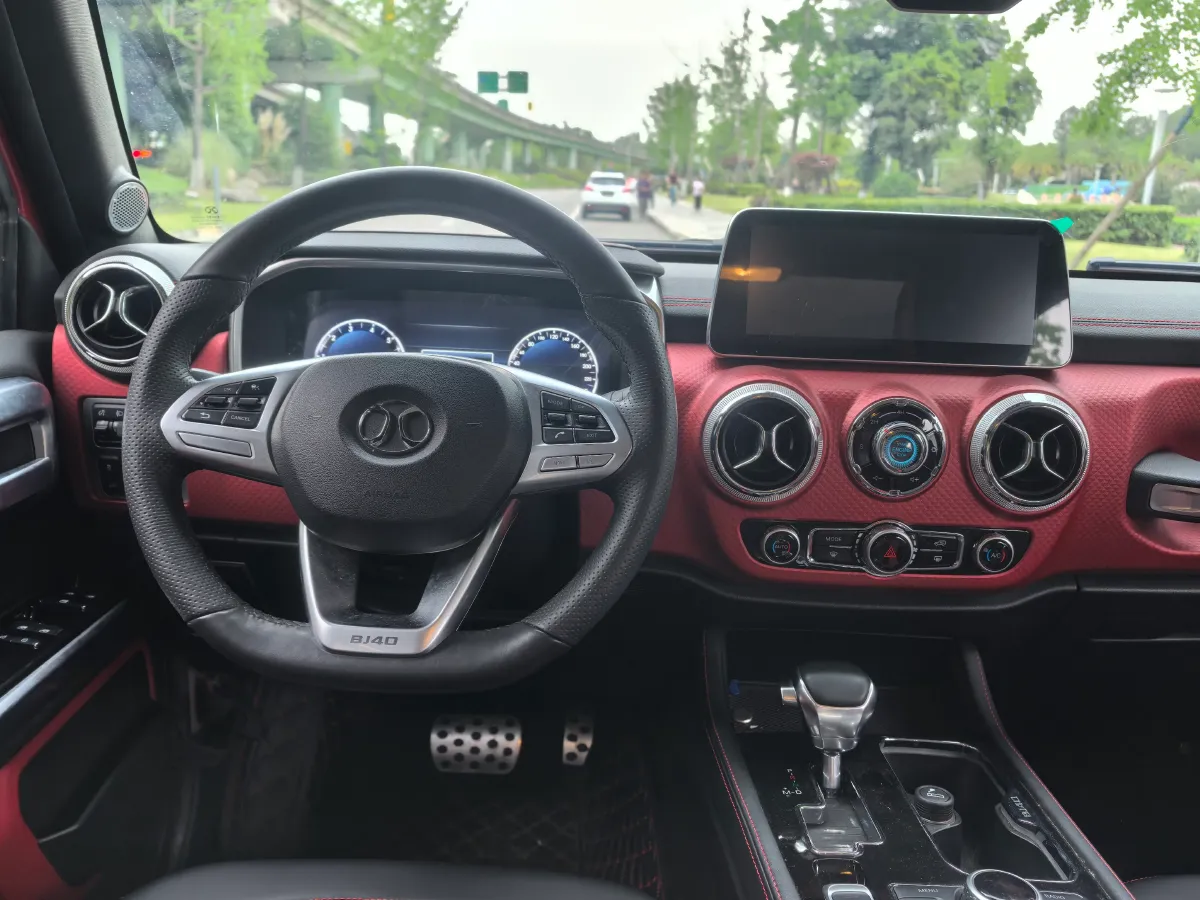 2018 Beijing BJ40 2.3T 250HP L4 6AT,autocango,china used car exporter,china ev exporter,chinese used car exporter,chinese used ev exporter