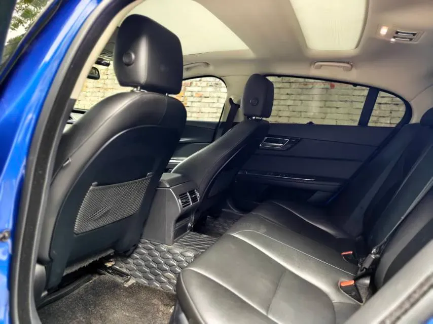 2019 HongQi H7 2.0T 204HP L4 6AT,autocango,china used car exporter,china ev exporter,chinese used car exporter,chinese used ev exporter