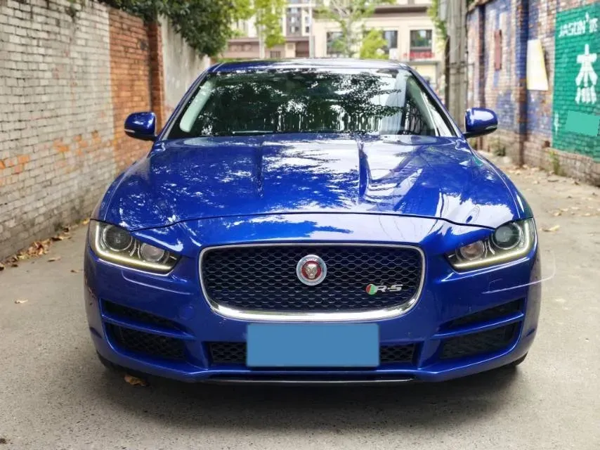 2019 HongQi H7 2.0T 204HP L4 6AT,autocango,china used car exporter,china ev exporter,chinese used car exporter,chinese used ev exporter