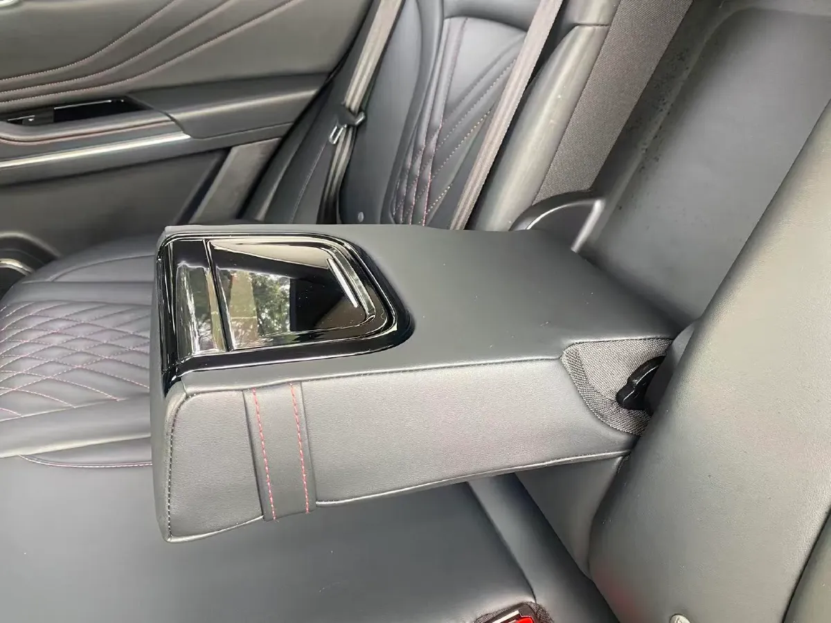 2020 Bestune T99 2.0T 224HP L4 6AT,autocango,china used car exporter,china ev exporter,chinese used car exporter,chinese used ev exporter