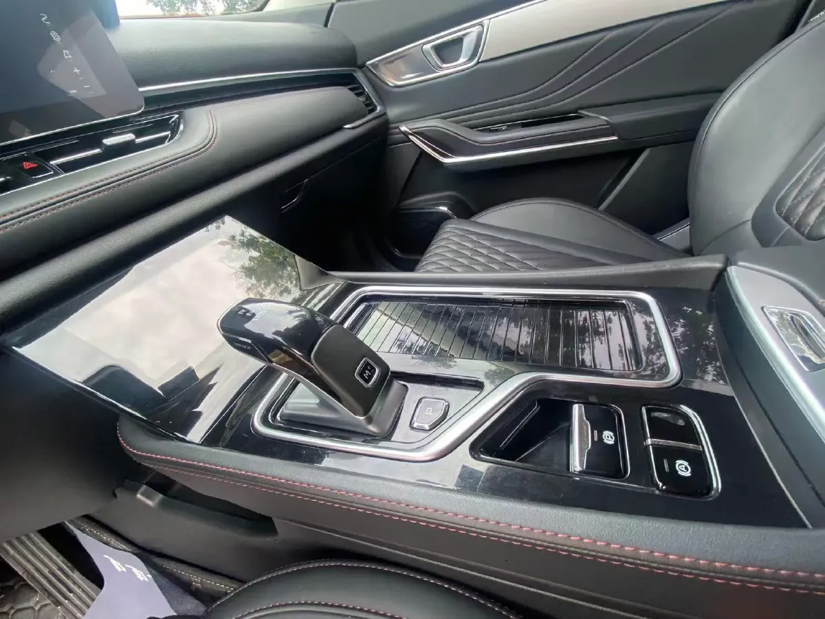 2020 Bestune T99 2.0T 224HP L4 6AT,autocango,china used car exporter,china ev exporter,chinese used car exporter,chinese used ev exporter