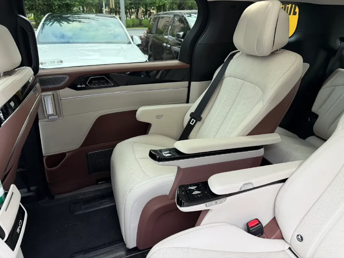 2025 BYD Xia 1.5T 156HP L4 E-CVT PHEV 36.6KWH,autocango,china used car exporter,china ev exporter,chinese used car exporter,chinese used ev exporter