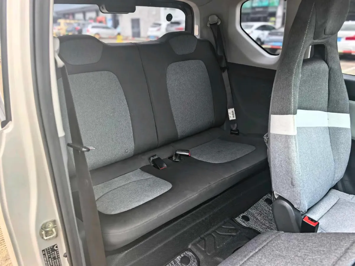 2021 WuLing HongGuang MINI EV BEV 13.9KWH,autocango,china used car exporter,china ev exporter,chinese used car exporter,chinese used ev exporter