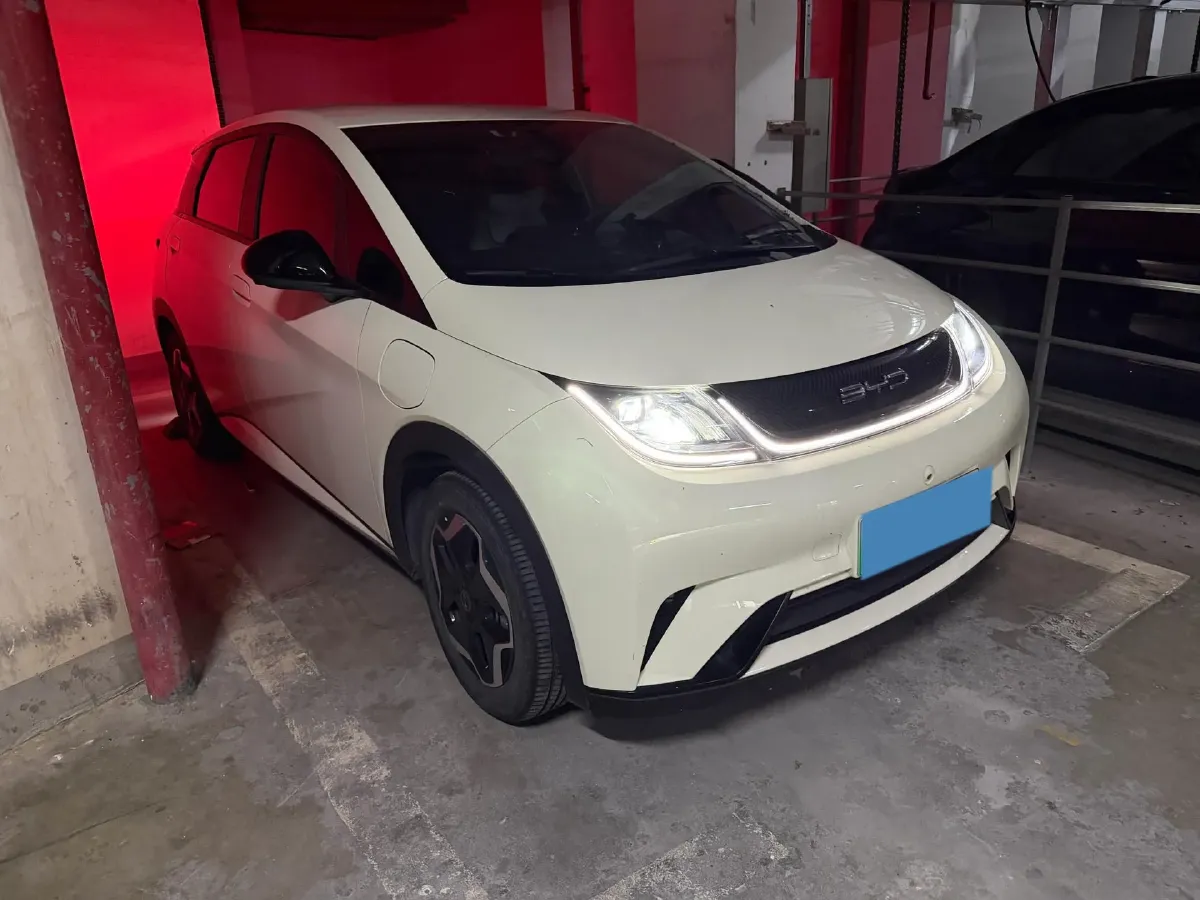 2021 Ford Escort 1.5L 122HP L3 6AT,autocango,china used car exporter,china ev exporter,chinese used car exporter,chinese used ev exporter