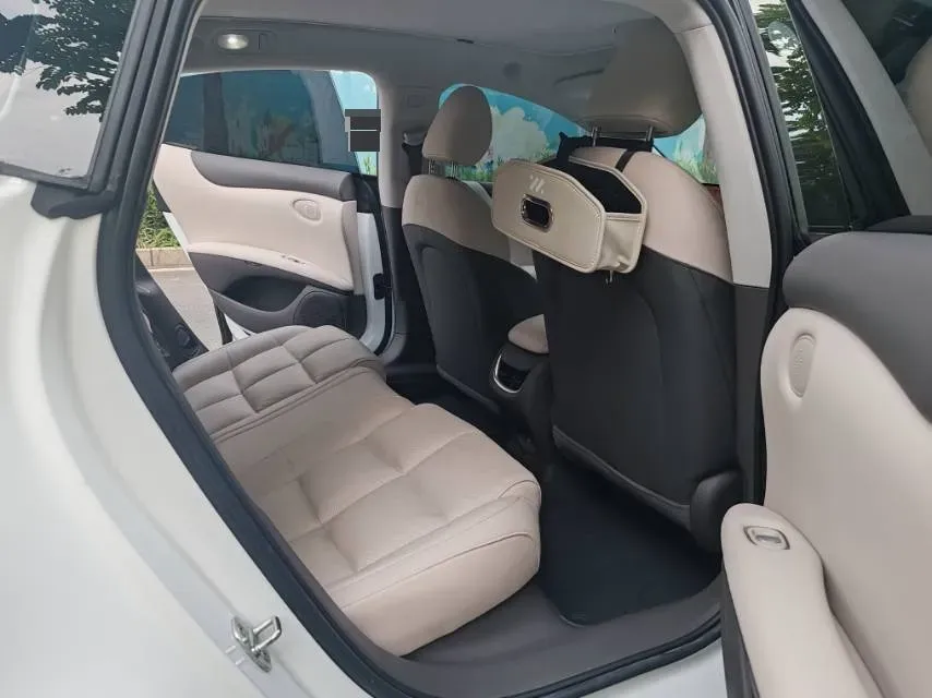 2024 IM L6 BEV 75KWH,autocango,china used car exporter,china ev exporter,chinese used car exporter,chinese used ev exporter