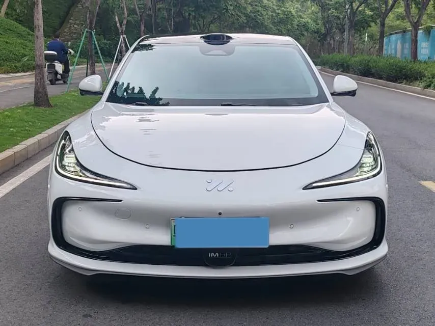2024 IM L6 BEV 75KWH,autocango,china used car exporter,china ev exporter,chinese used car exporter,chinese used ev exporter