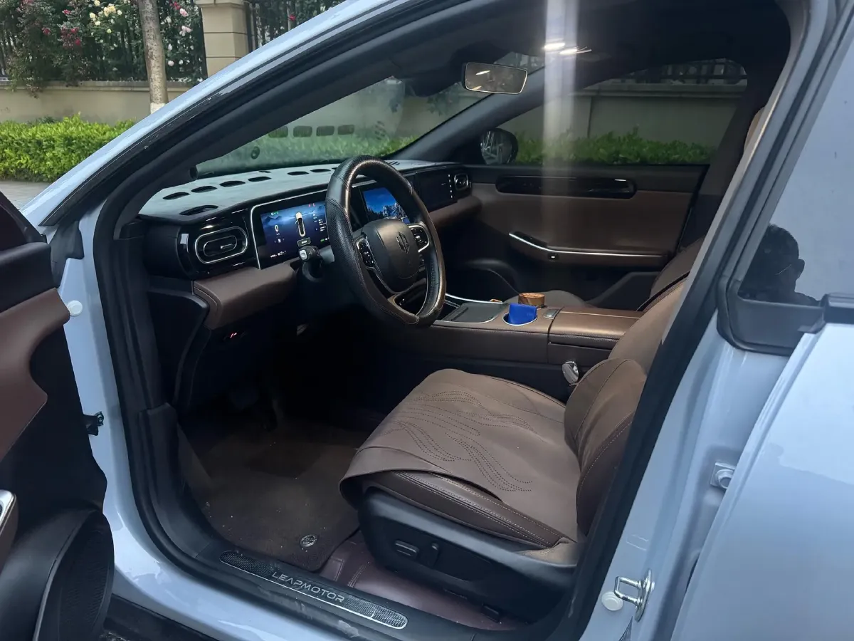 2023 Leapmotor C01 BEV 62.8KWH,autocango,china used car exporter,china ev exporter,chinese used car exporter,chinese used ev exporter