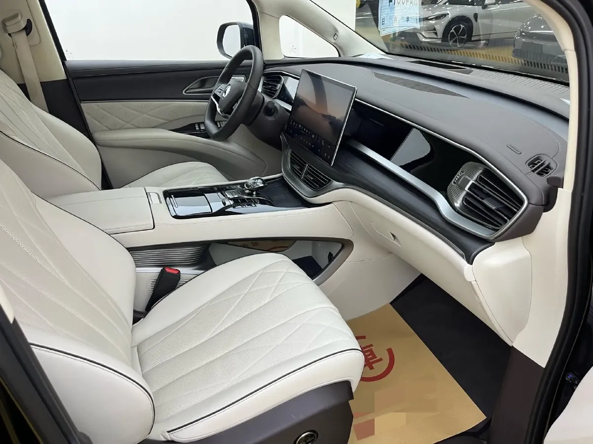2024 Denza D9 1.5T 139HP L4 E-CVT PHEV 40KWH,autocango,china used car exporter,china ev exporter,chinese used car exporter,chinese used ev exporter