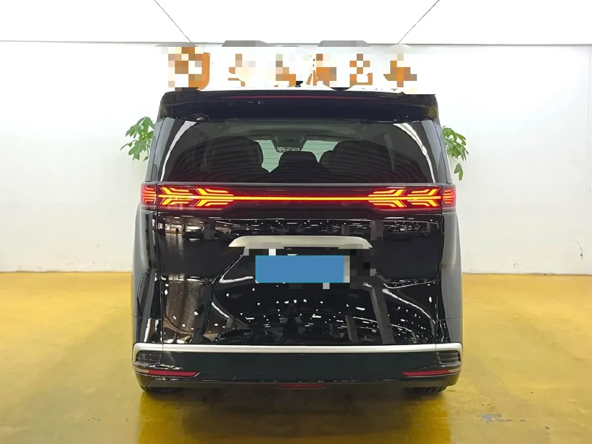 2024 Denza D9 1.5T 139HP L4 E-CVT PHEV 40KWH,autocango,china used car exporter,china ev exporter,chinese used car exporter,chinese used ev exporter