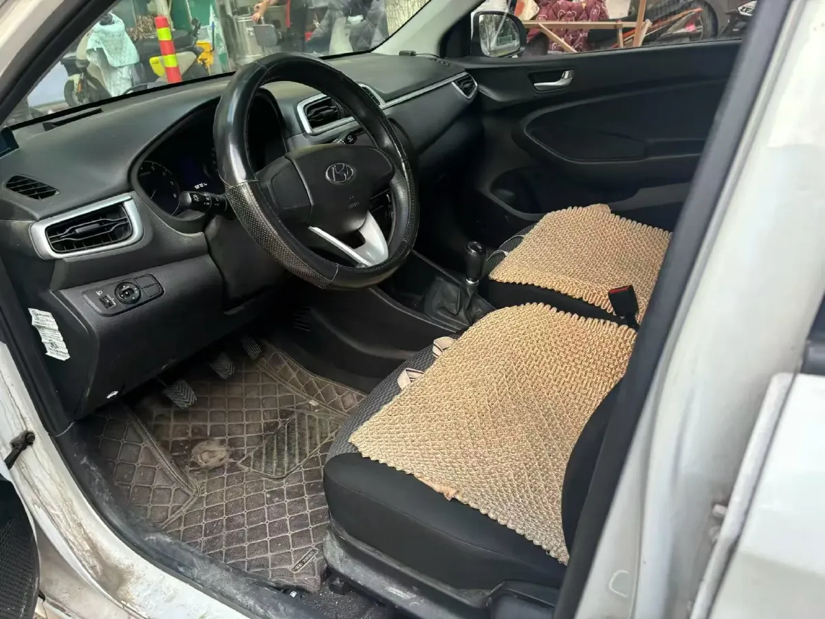 2017 Hyundai Reina 1.4L 95HP L4 5MT,autocango,china used car exporter,china ev exporter,chinese used car exporter,chinese used ev exporter
