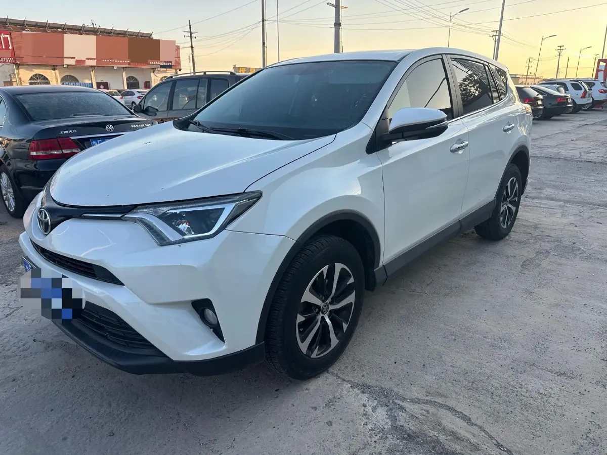 2016 Mitsubishi Outlander 2.0L 150HP L4 CVT,autocango,china used car exporter,china ev exporter,chinese used car exporter,chinese used ev exporter