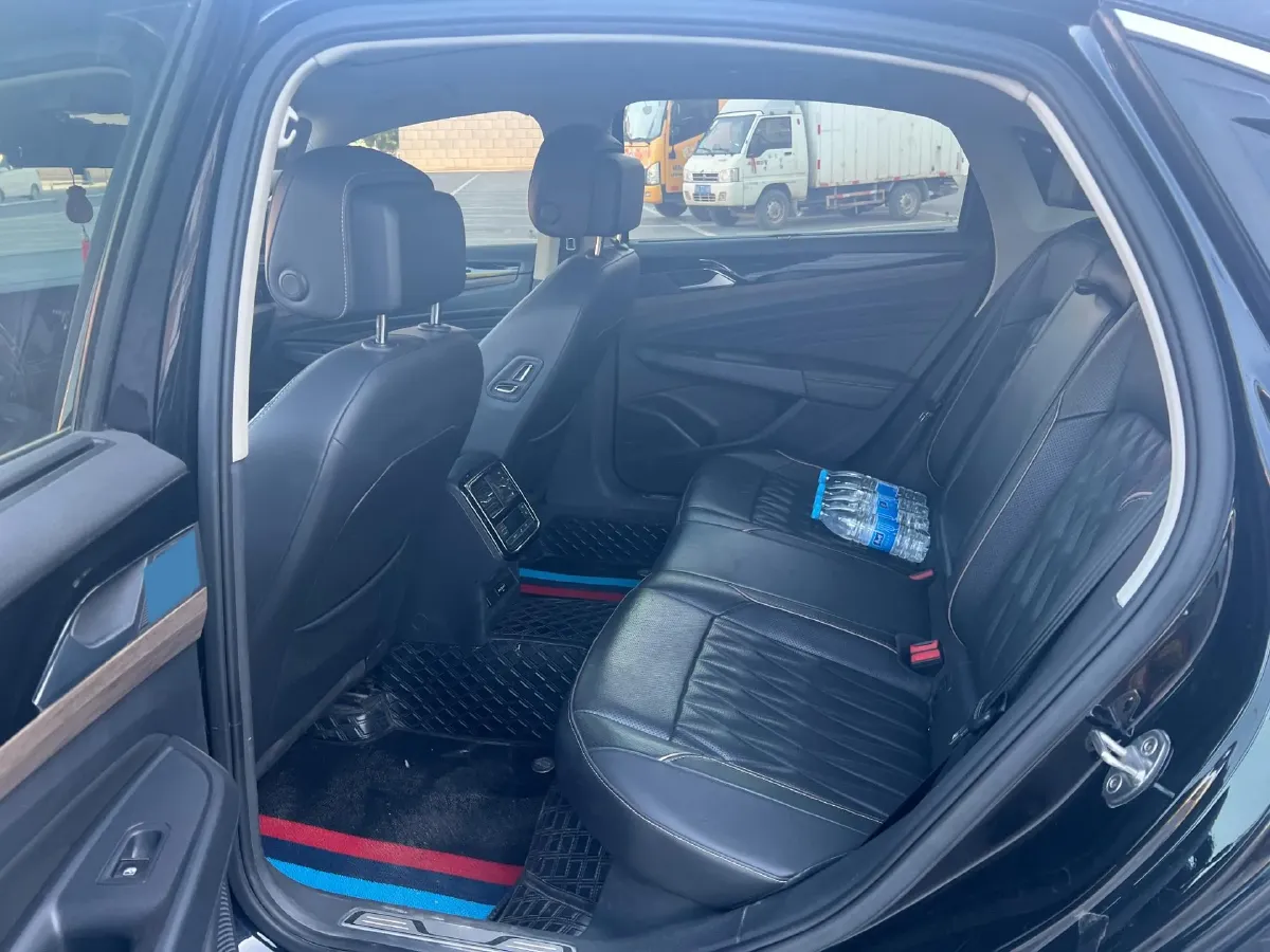 2019 Volvo V40 1.5T 152HP L4 6AT,autocango,china used car exporter,china ev exporter,chinese used car exporter,chinese used ev exporter