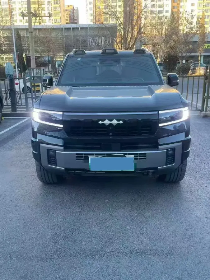 2025 FangChengBao Bao 8 2.0T 245HP L4 E-CVT PHEV 36.8KWH,autocango,china used car exporter,china ev exporter,chinese used car exporter,chinese used ev exporter