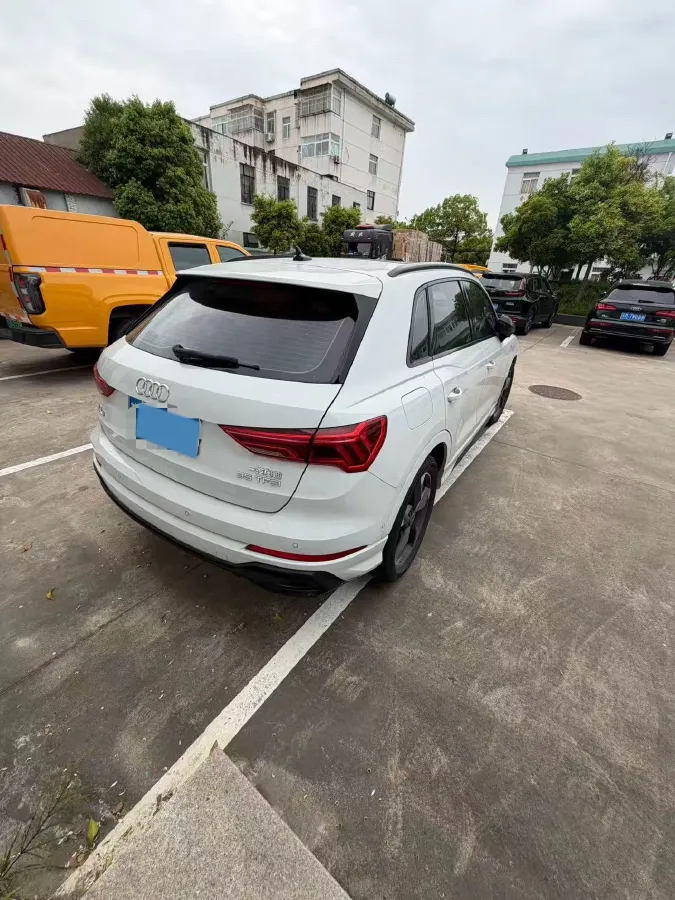 2021 Audi Q3 1.4T 150HP L4 7DCT,autocango,china used car exporter,china ev exporter,chinese used car exporter,chinese used ev exporter