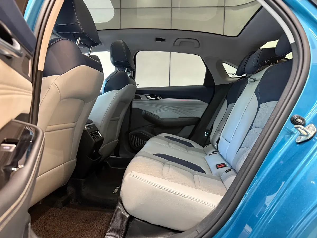 2020 Geely Tugella 2.0T 238HP L4 8AT,autocango,china used car exporter,china ev exporter,chinese used car exporter,chinese used ev exporter