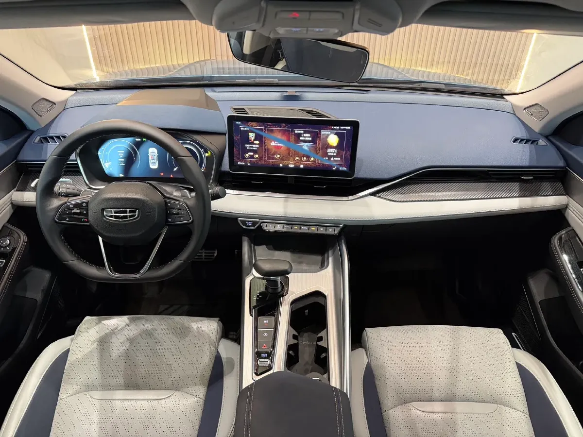 2020 Geely Tugella 2.0T 238HP L4 8AT,autocango,china used car exporter,china ev exporter,chinese used car exporter,chinese used ev exporter