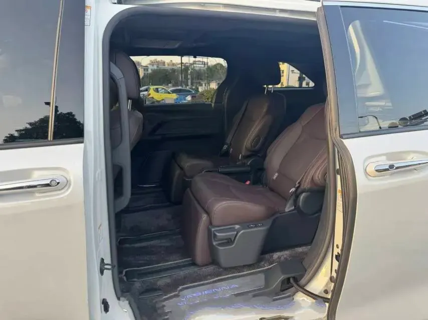 2021 Toyota Sienna 2.5L 192HP L4 E-CVT Hybrid,autocango,china used car exporter,china ev exporter,chinese used car exporter,chinese used ev exporter