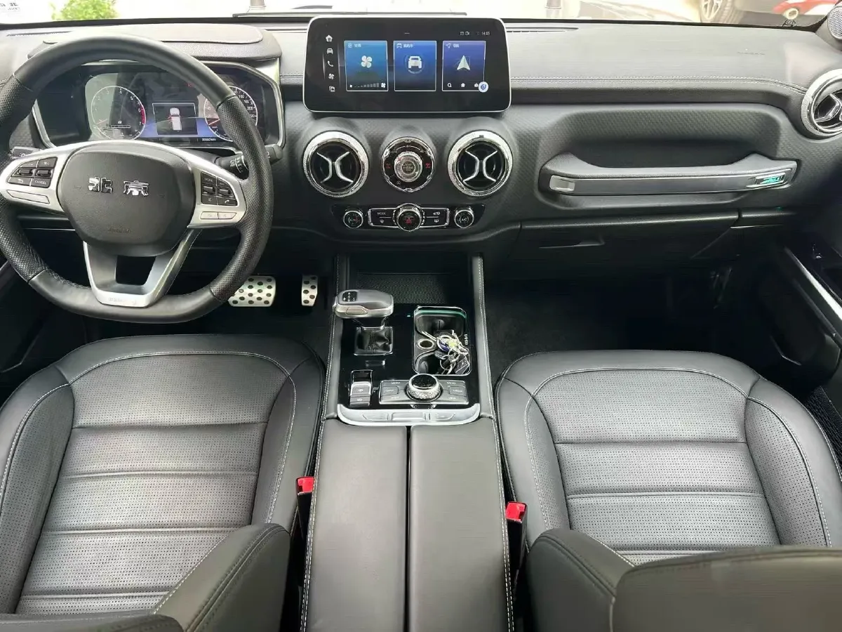 2023 Beijing BJ40 2.0T 224HP L4 8AT,autocango,china used car exporter,china ev exporter,chinese used car exporter,chinese used ev exporter