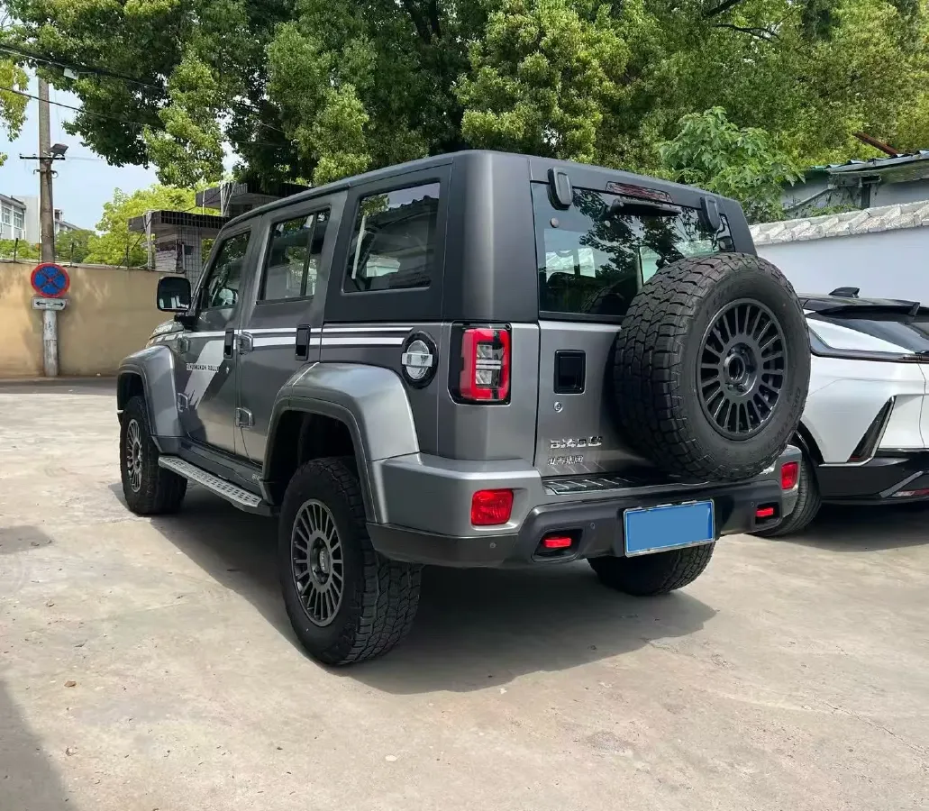 2023 Beijing BJ40 2.0T 224HP L4 8AT,autocango,china used car exporter,china ev exporter,chinese used car exporter,chinese used ev exporter